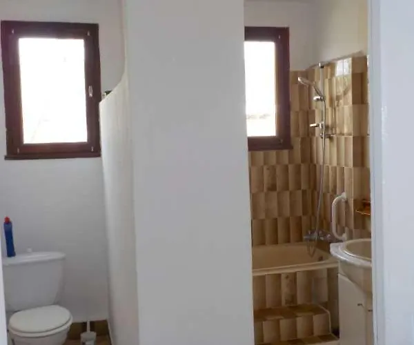 度假居 Niet Te Huur *